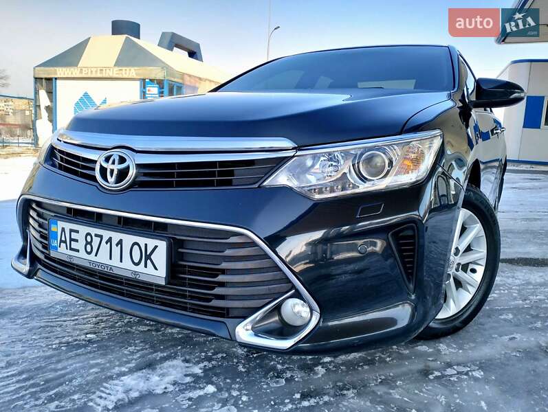 Toyota Camry 2015