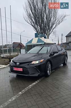Седан Toyota Camry 2022 в Запорожье