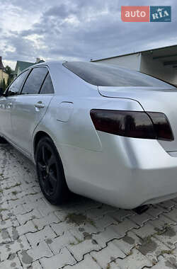 Седан Toyota Camry 2008 в Черновцах
