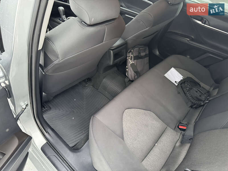 Седан Toyota Camry 2023 в Борщеве