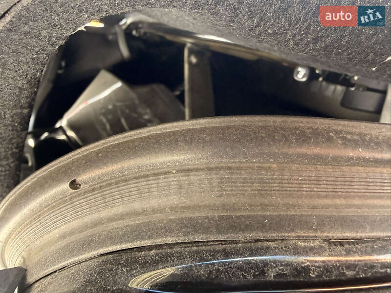 Седан Toyota Camry 2022 в Киеве