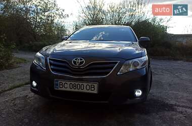 Седан Toyota Camry 2011 в Львове