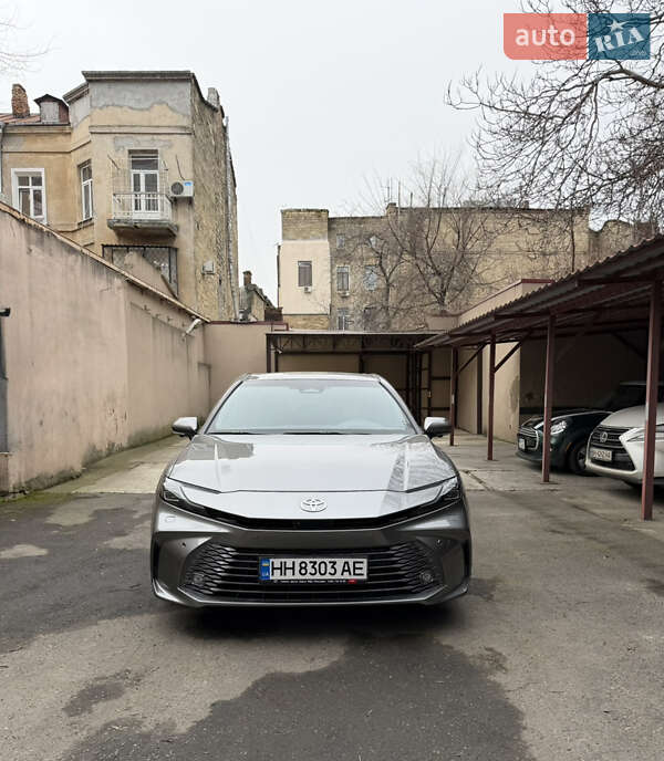 Седан Toyota Camry 2025 в Одессе