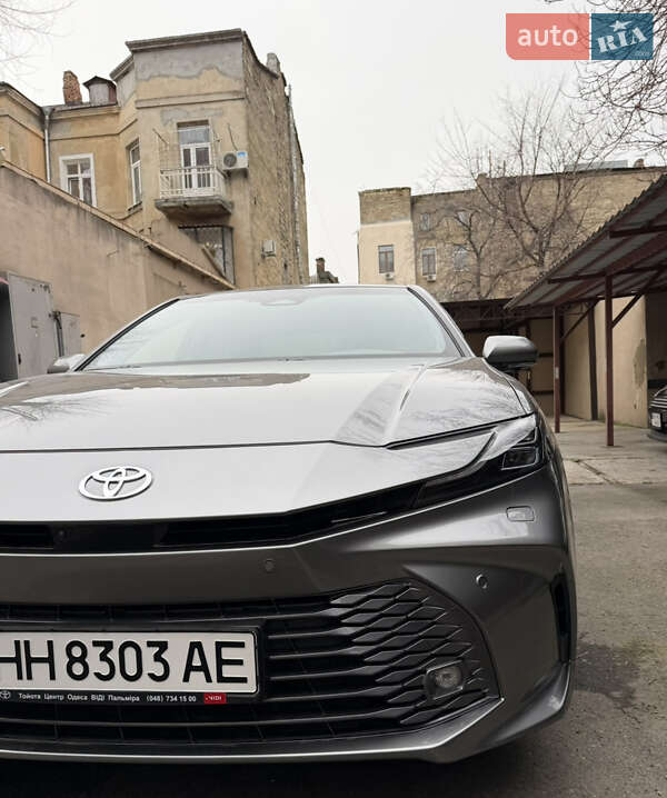 Седан Toyota Camry 2025 в Одессе