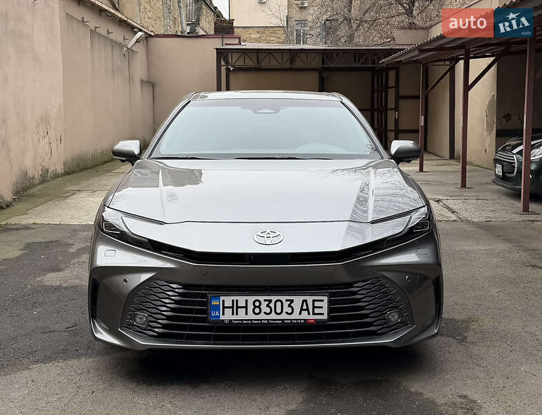 Седан Toyota Camry 2025 в Одессе