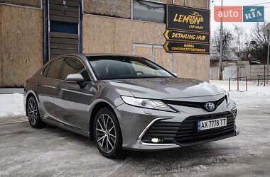 Седан Toyota Camry 2021 в Харькове