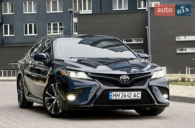 Седан Toyota Camry 2017 в Одесі