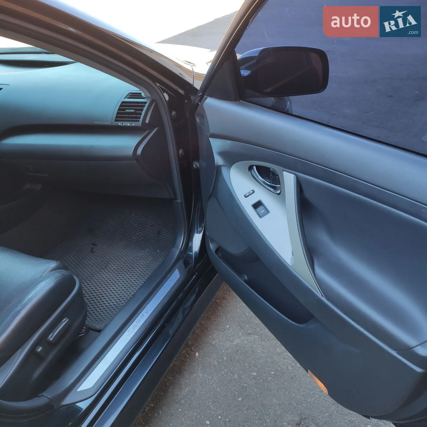 2010 Toyota Camry - мініатюра 22