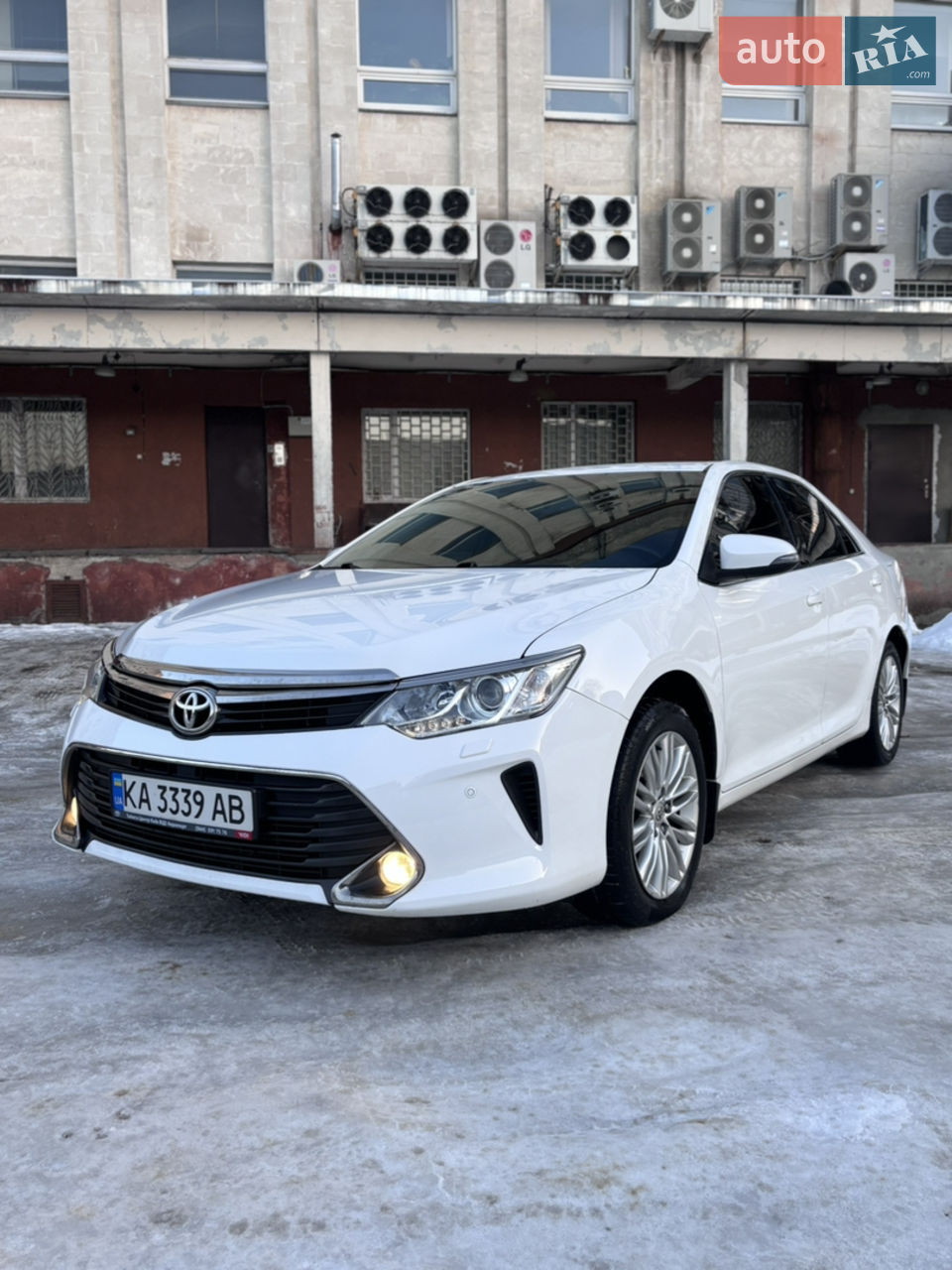 2016 Toyota Camry - мініатюра 18