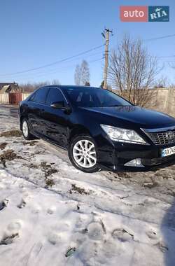Седан Toyota Camry 2014 в Харкові