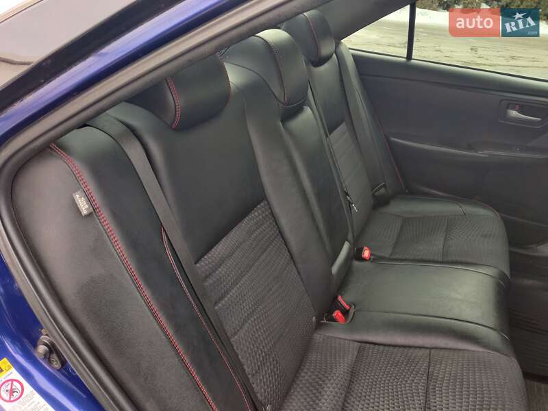 Седан Toyota Camry 2014 в Тернополе