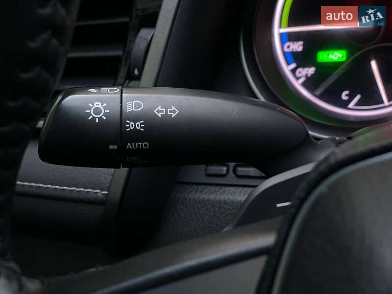 Седан Toyota Camry 2020 в Киеве