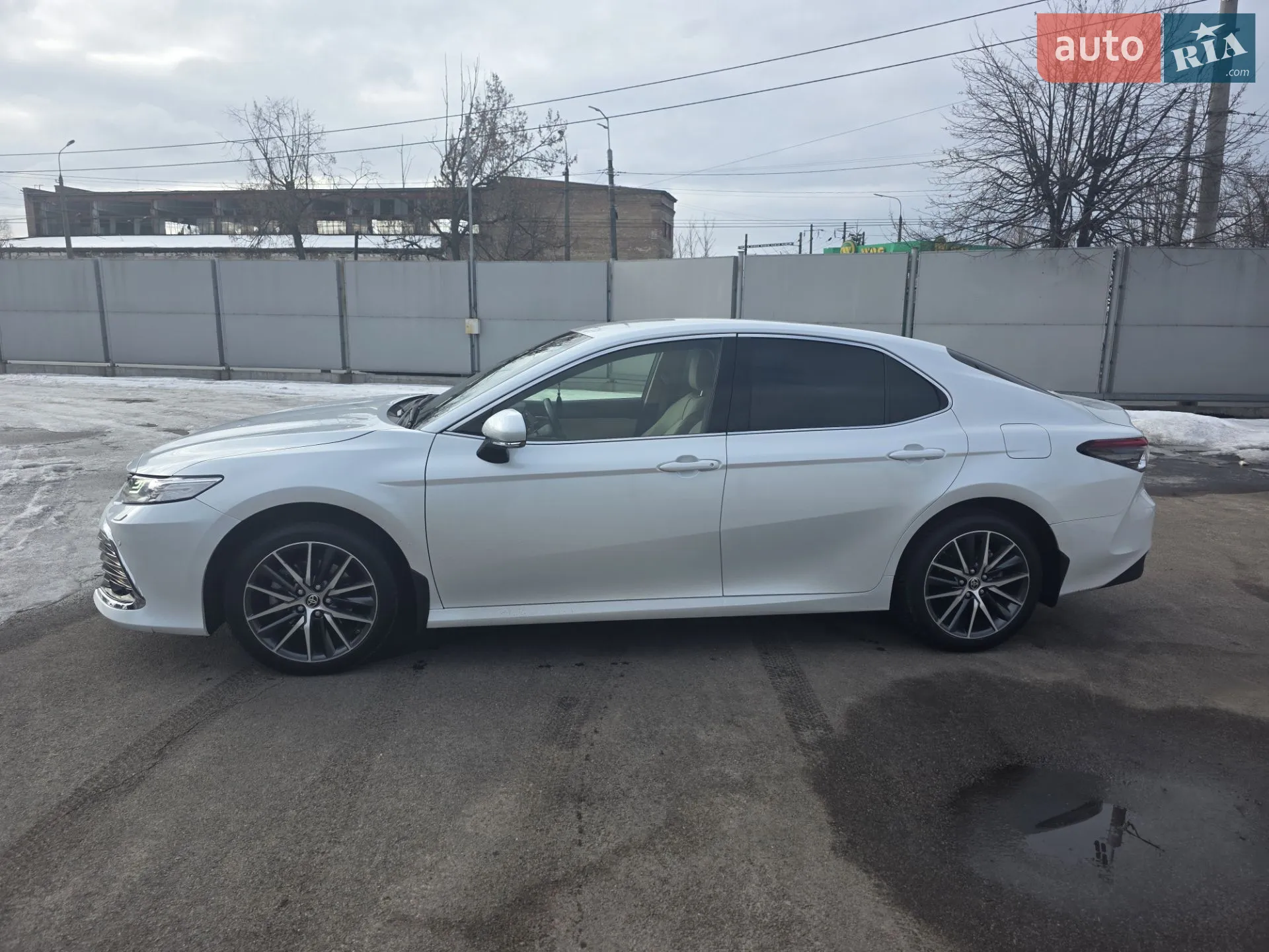 2023 Toyota Camry - мініатюра 3