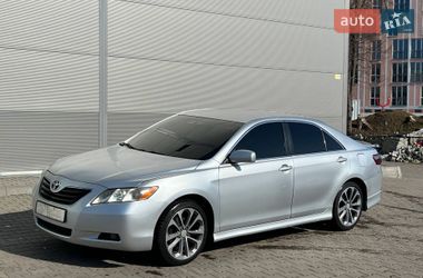 Седан Toyota Camry 2006 в Киеве