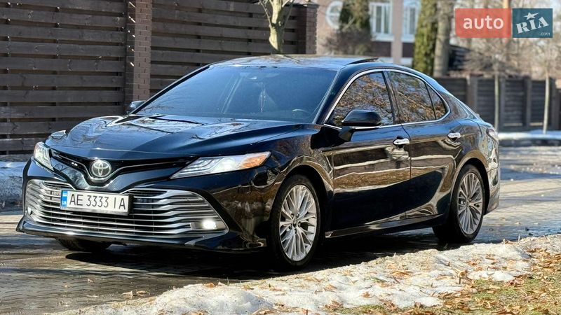 Toyota Camry 2018
