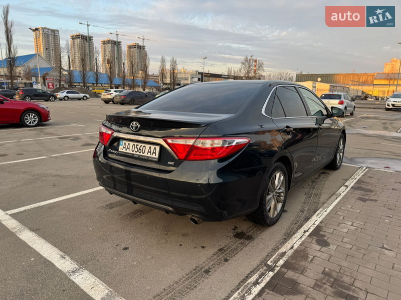 Седан Toyota Camry 2017 в Киеве