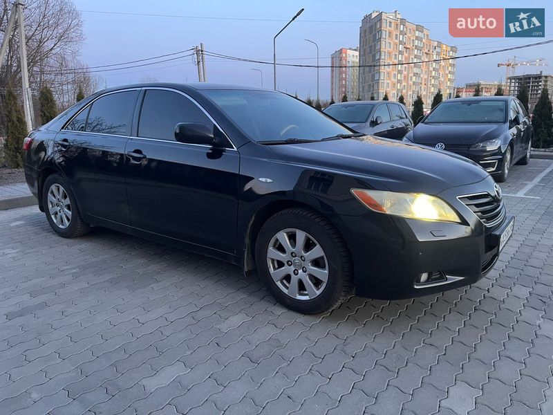 Седан Toyota Camry 2006 в Львове