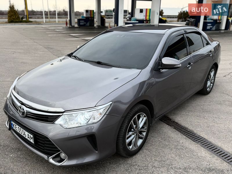 Toyota Camry 2016