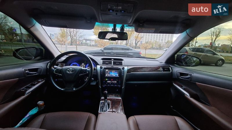 Седан Toyota Camry 2016 в Харькове