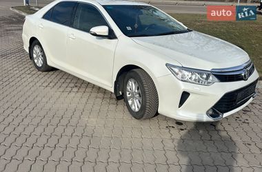 Седан Toyota Camry 2017 в Вінниці