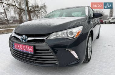Седан Toyota Camry 2015 в Кременчуге