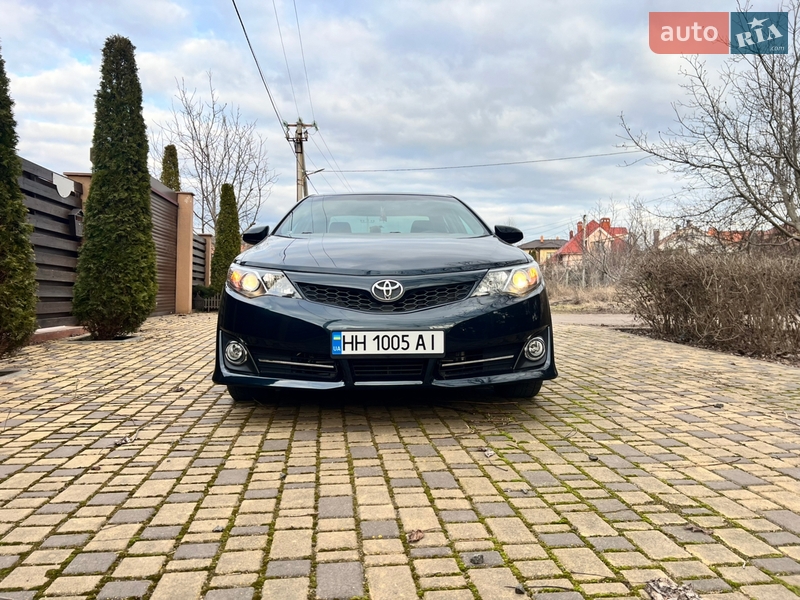 Седан Toyota Camry 2012 в Одессе