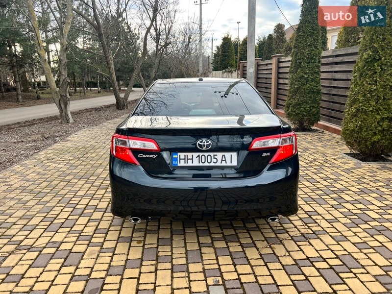 Седан Toyota Camry 2012 в Одессе