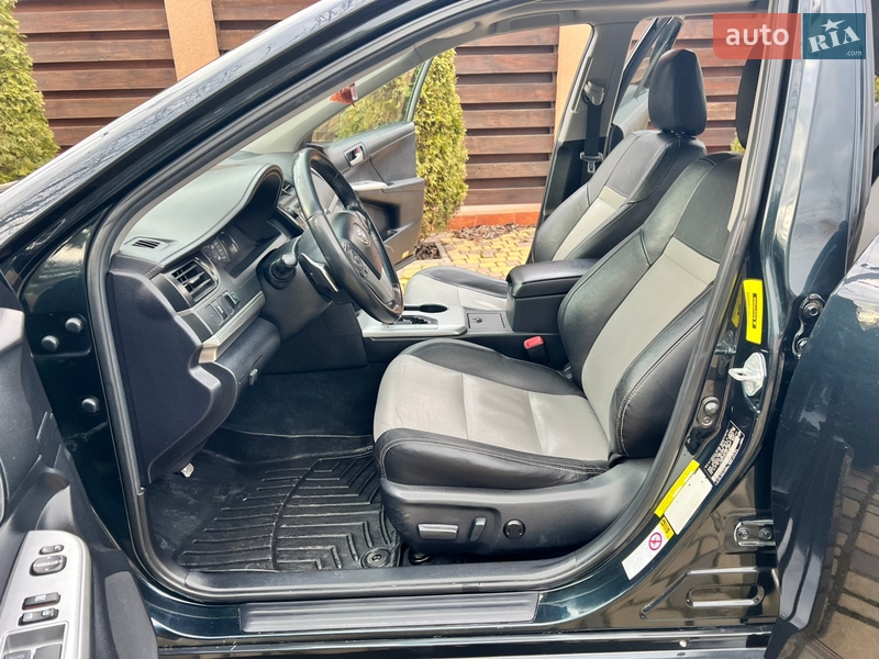 Седан Toyota Camry 2012 в Одессе
