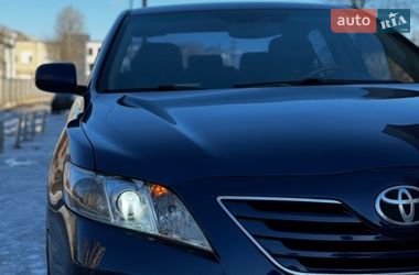 Седан Toyota Camry 2006 в Києві
