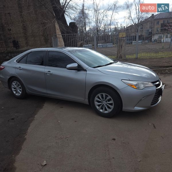 Toyota Camry 2015