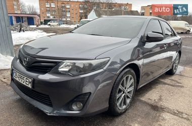 Седан Toyota Camry 2014 в Гадяче