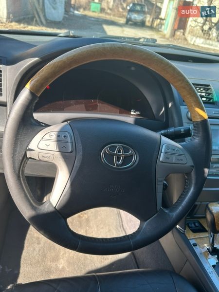 Седан Toyota Camry 2007 в Киеве