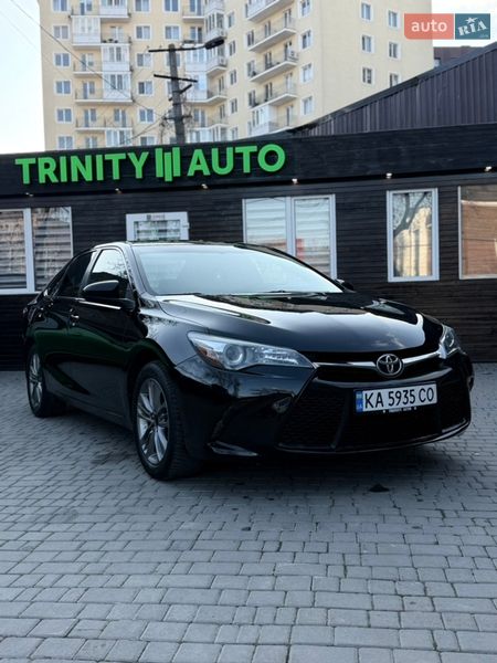 Toyota Camry 2016