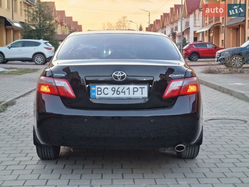 Седан Toyota Camry 2006 в Стрые