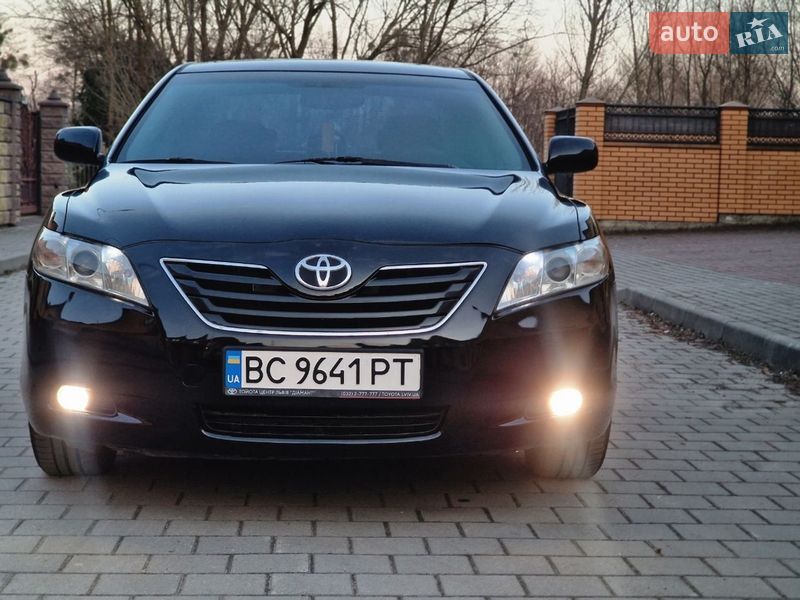 Седан Toyota Camry 2006 в Стрые