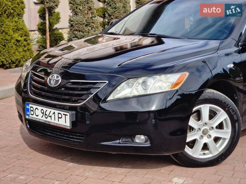 Седан Toyota Camry 2006 в Стрые