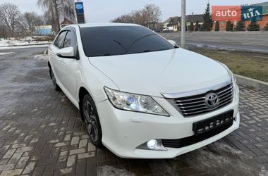 Седан Toyota Camry 2012 в Гайсине