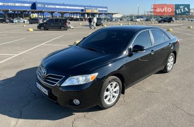 Седан Toyota Camry 2011 в Киеве
