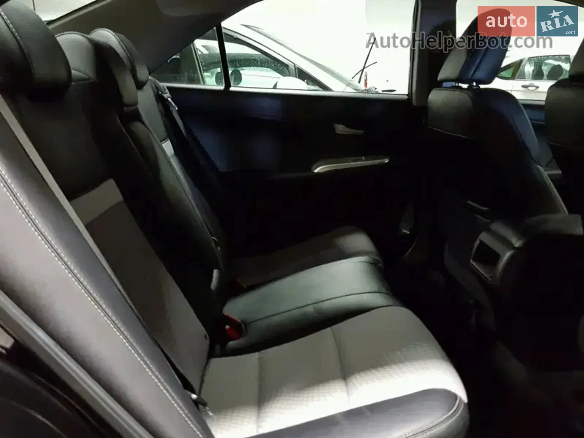 2014 Toyota Camry - мініатюра 34
