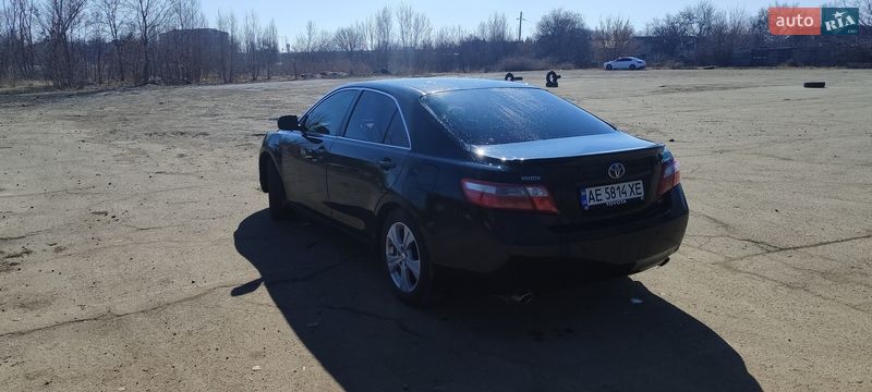 Седан Toyota Camry 2006 в Павлограде