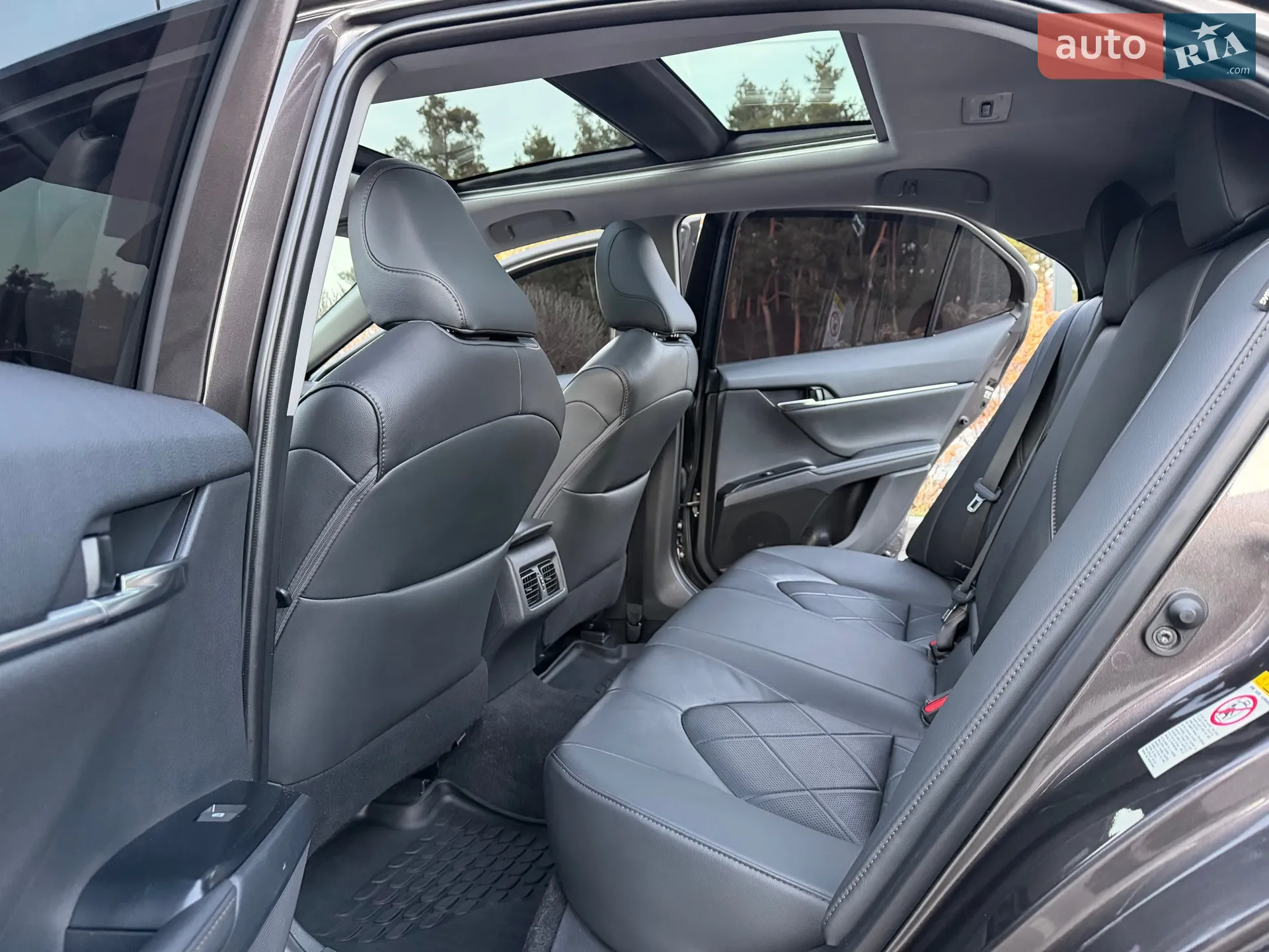2018 Toyota Camry - мініатюра 30