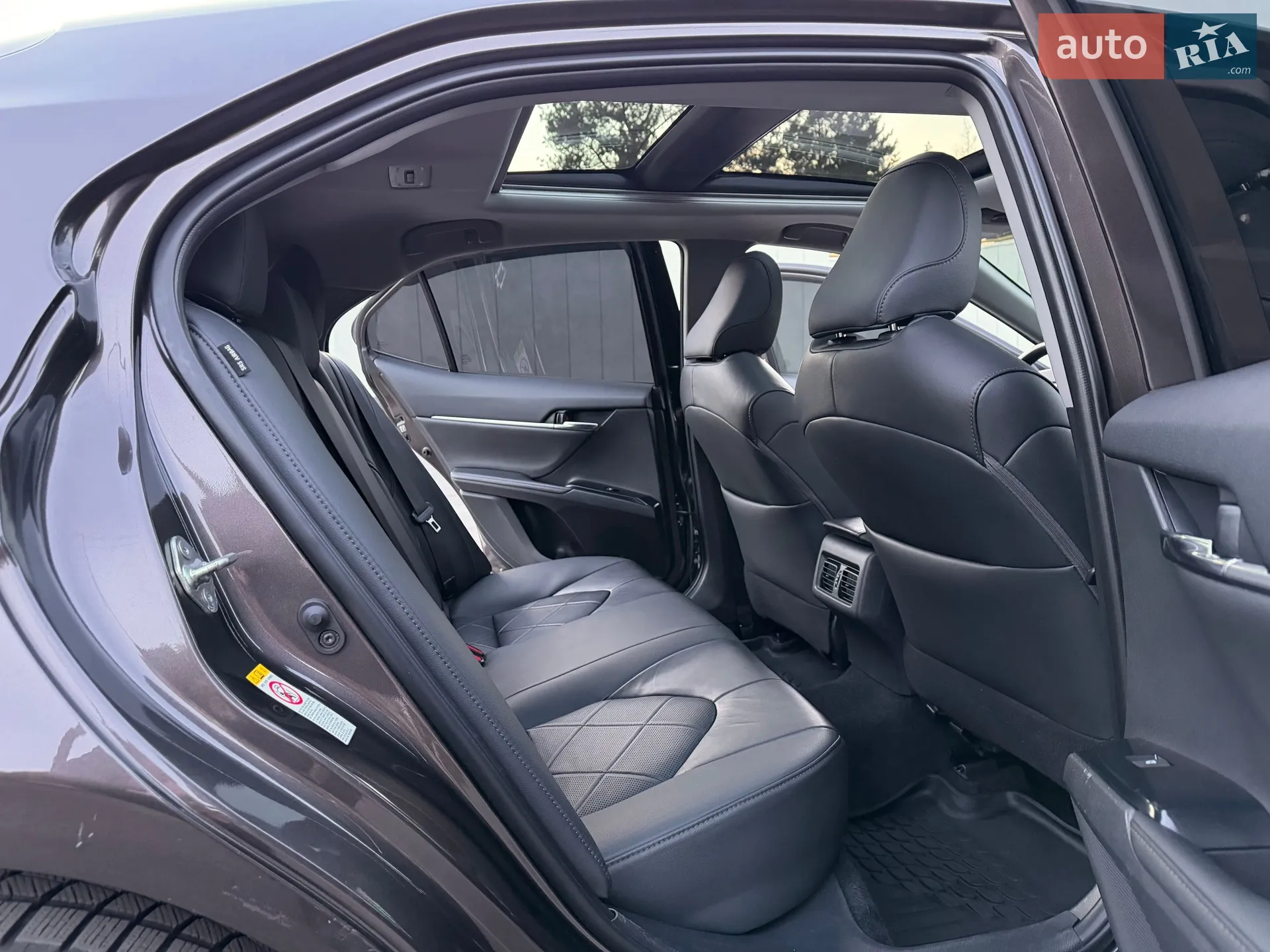 2018 Toyota Camry - мініатюра 34