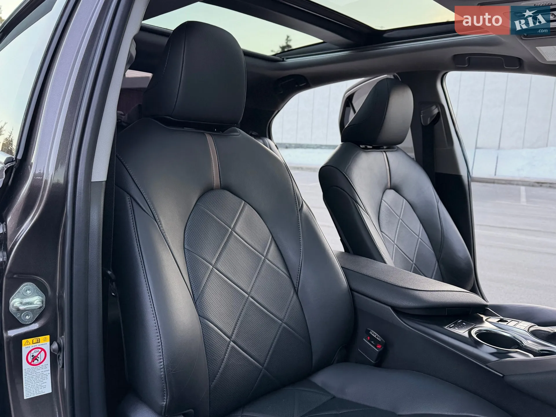 2018 Toyota Camry - мініатюра 39