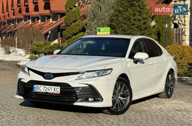 Седан Toyota Camry 2021 в Львове
