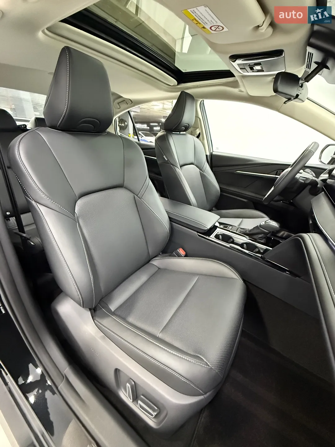 2025 Toyota Camry - мініатюра 26