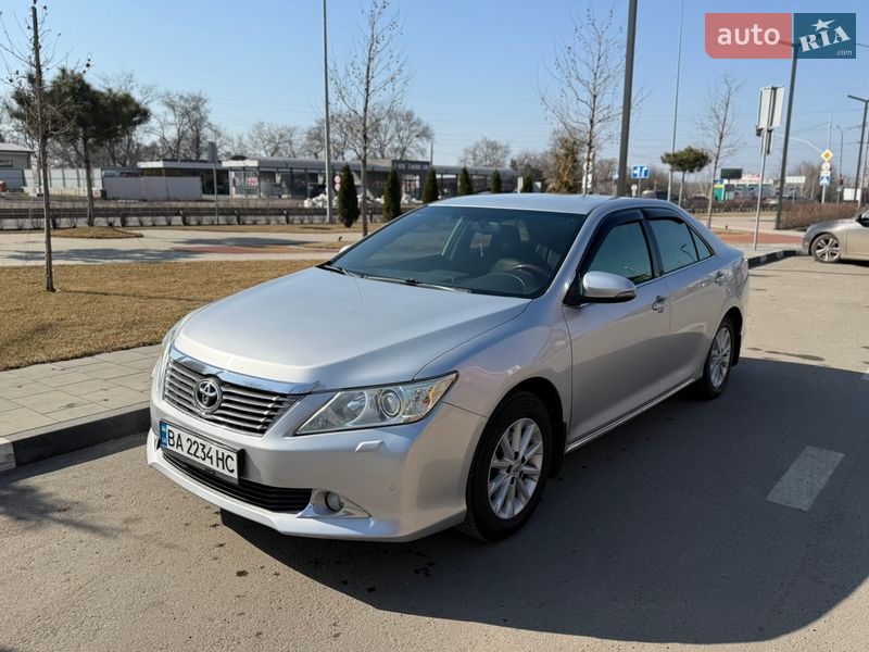 Toyota Camry 2012