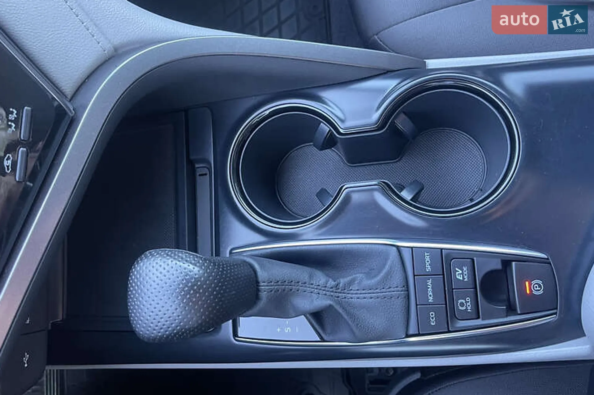 2020 Toyota Camry - мініатюра 7