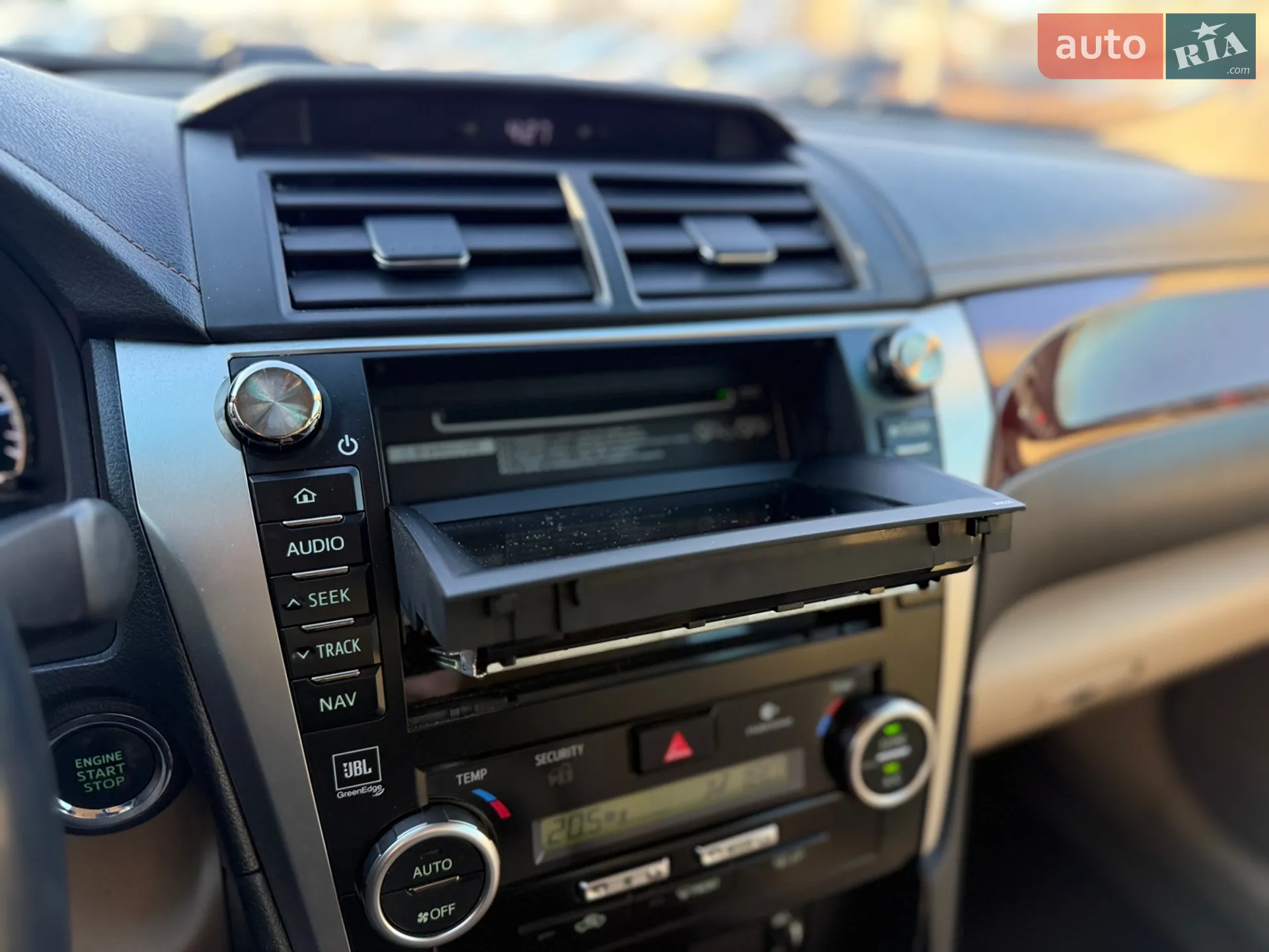 2014 Toyota Camry - мініатюра 21