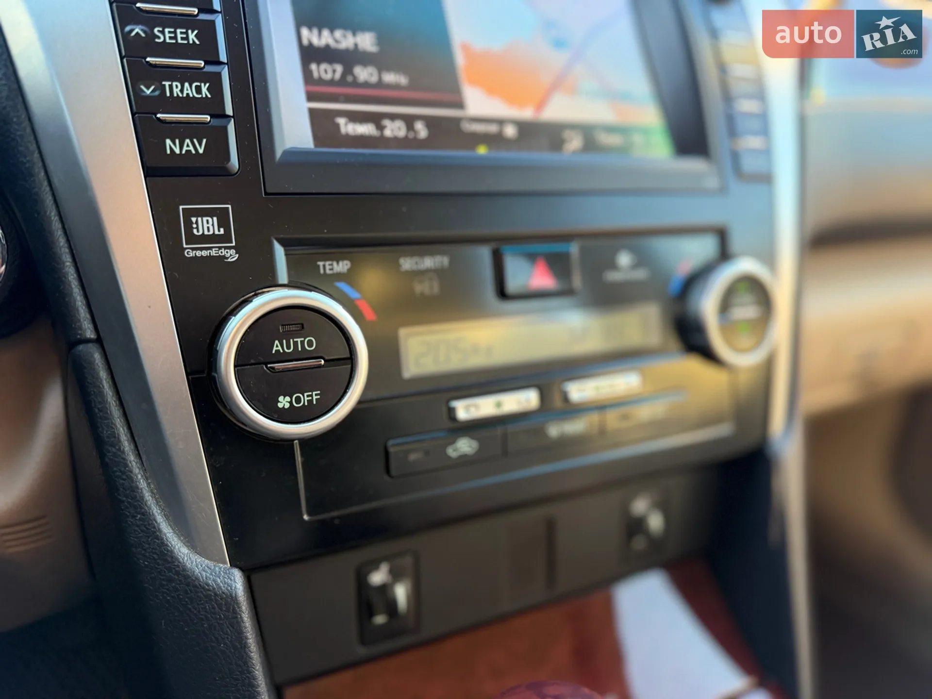 2014 Toyota Camry - мініатюра 22