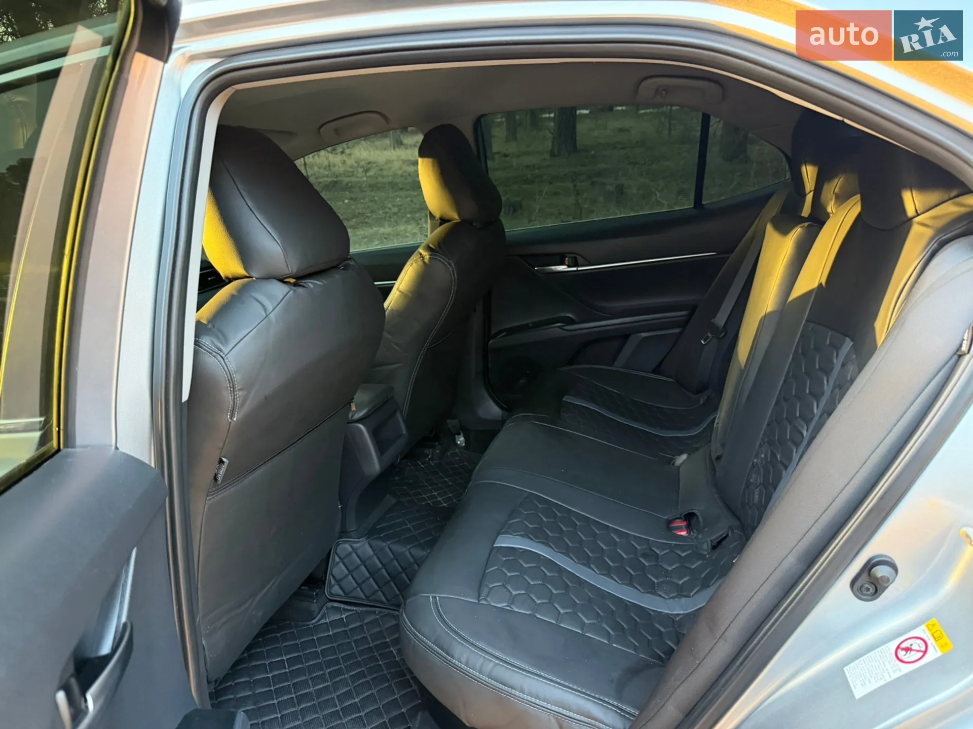 2019 Toyota Camry - мініатюра 18